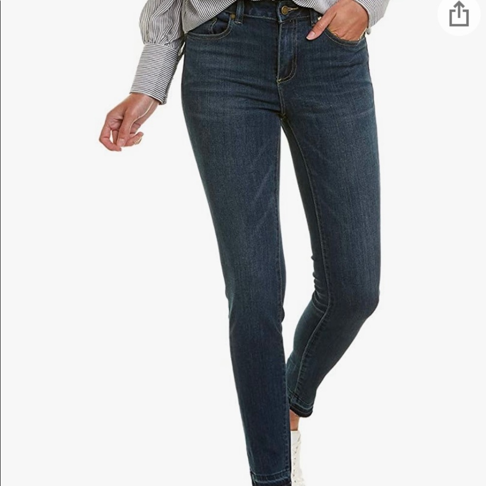 Vince Camuto women’s released hem five pockets skinny jeans size 29/8
